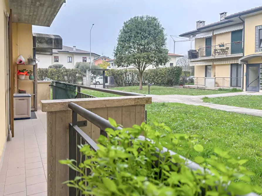 Immagine 12 di Appartamento in vendita  in via Carlo Alberto dalla Chiesa a Vigasio