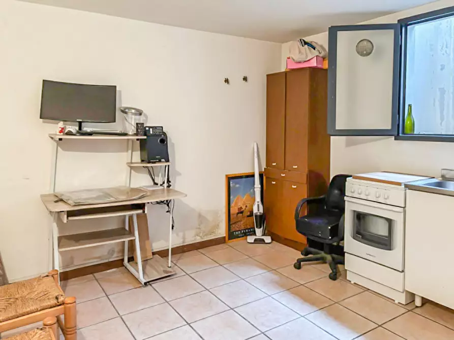 Immagine 35 di Appartamento in vendita  in via Carlo Alberto dalla Chiesa a Vigasio