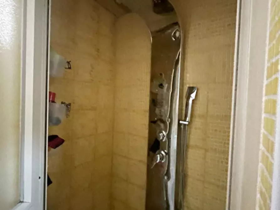 Immagine 9 di Appartamento in vendita  in Via Vittorio Emanuele Terzo a Tramutola