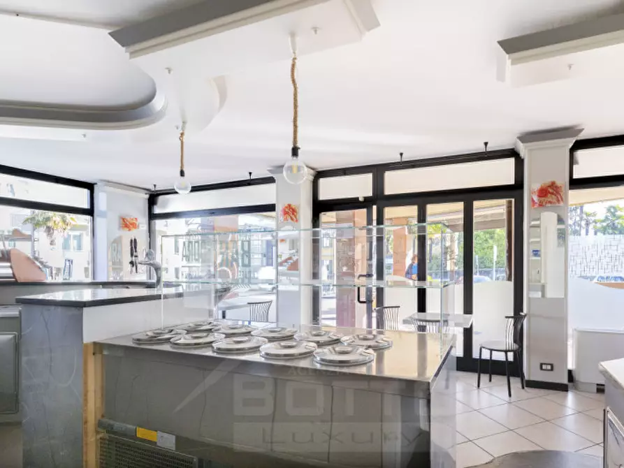 Immagine 7 di Attività commerciale in vendita  in Via Strada Nazionale Sempione Oltrefiume 3 a Baveno