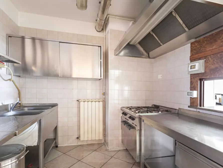 Immagine 12 di Attività commerciale in vendita  in Via Strada Nazionale Sempione Oltrefiume 3 a Baveno