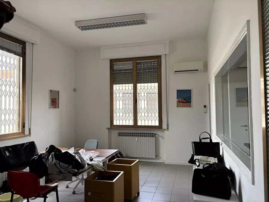 Immagine 2 di Ufficio in affitto  in VIA CONTI a Scandicci