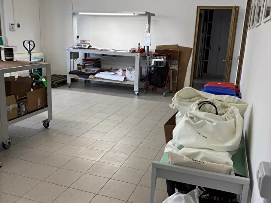 Immagine 4 di Ufficio in affitto  in VIA CONTI a Scandicci