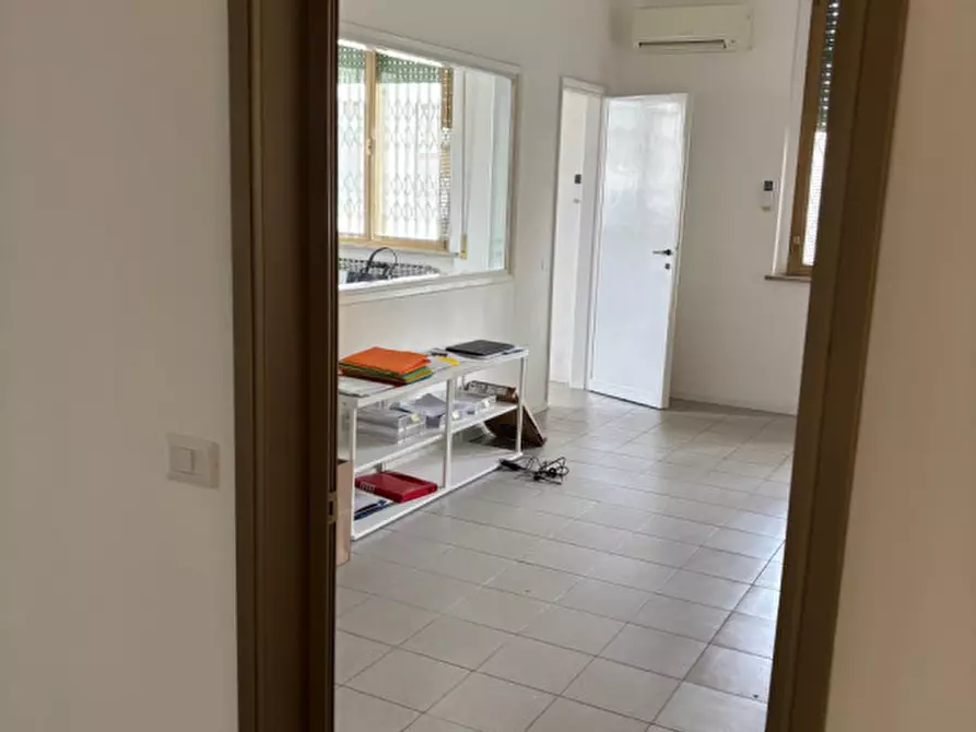 Immagine 10 di Ufficio in affitto  in VIA CONTI a Scandicci