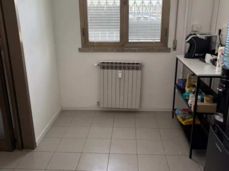 Immagine 11 di Ufficio in affitto  in VIA CONTI a Scandicci