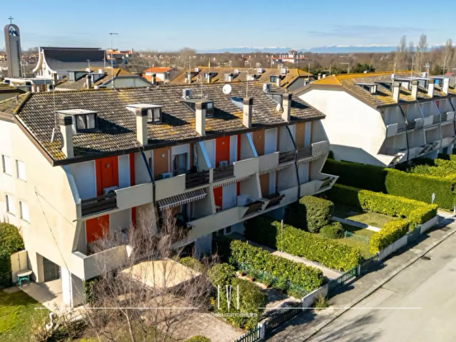 Immagine 5 di Villetta a schiera in vendita  in via vasco de gama 3 a Caorle