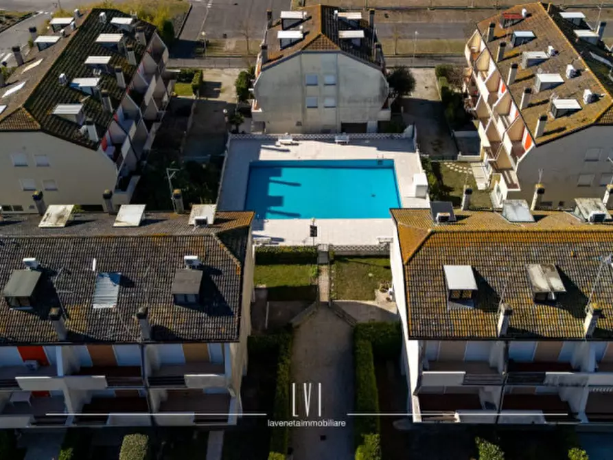 Immagine 8 di Villetta a schiera in vendita  in via vasco de gama 3 a Caorle