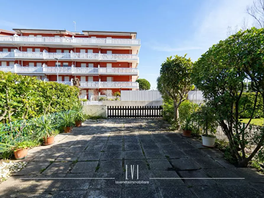 Immagine 12 di Villetta a schiera in vendita  in via vasco de gama 3 a Caorle