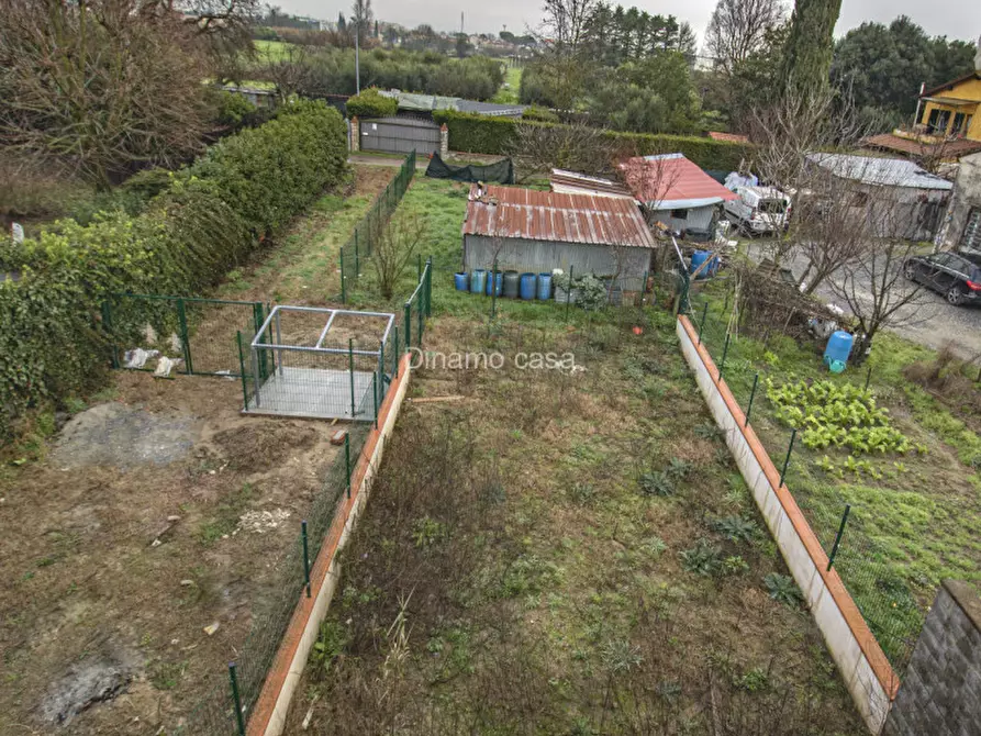 Immagine 17 di Appartamento in vendita  in via montessori a Prato