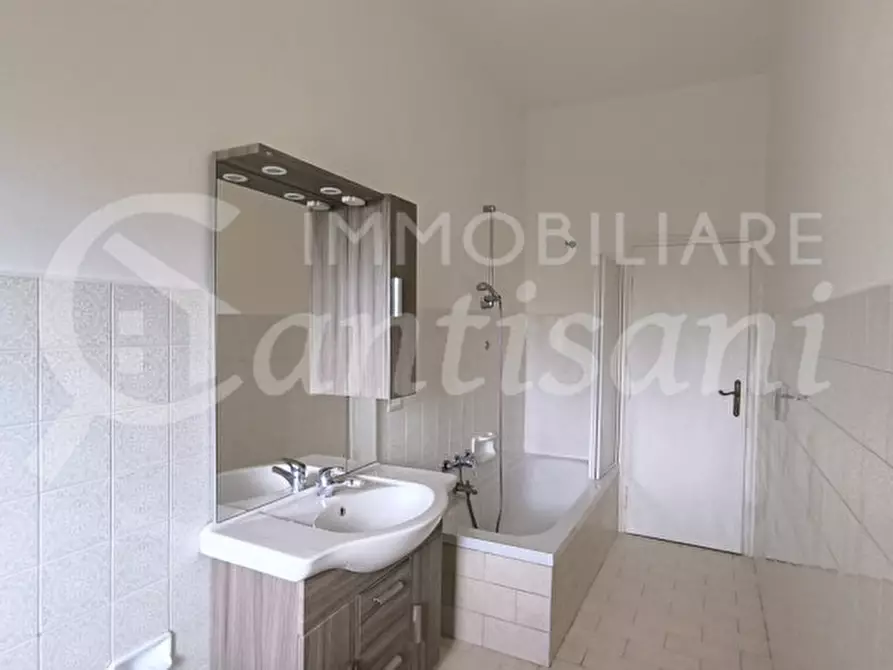 Immagine 16 di Appartamento in affitto  in Via Duccio di Boninsegna a Firenze