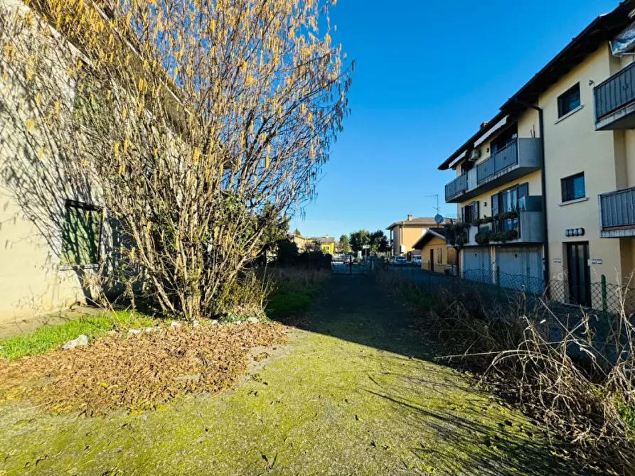 Immagine 7 di Villa in vendita  in via . orientamenti a Calvisano