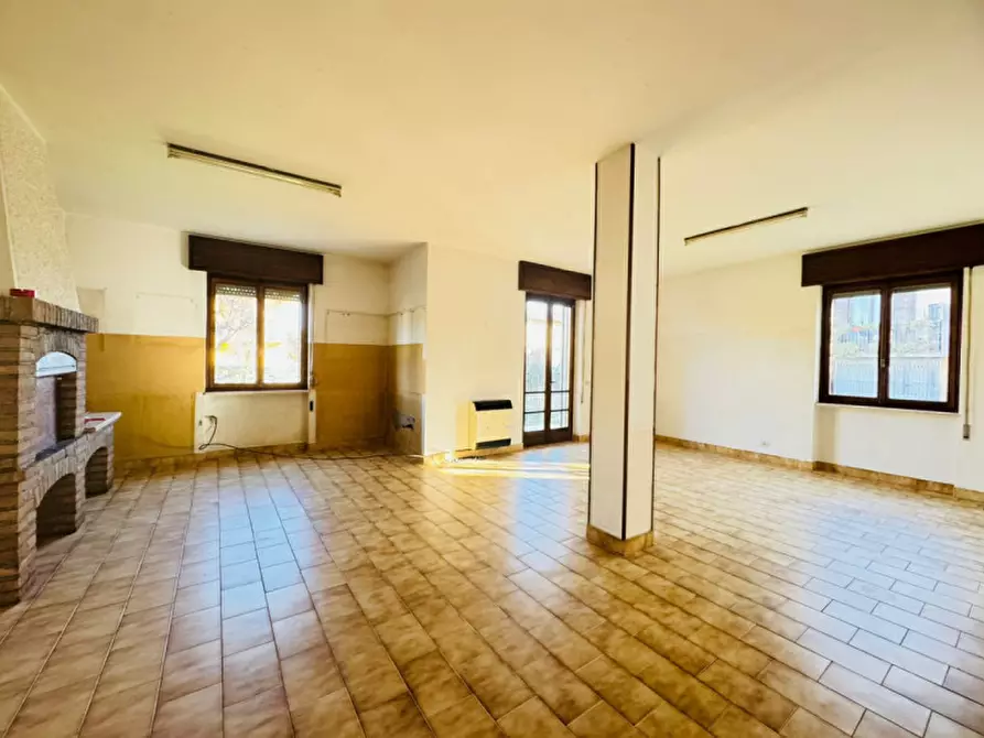 Immagine 9 di Villa in vendita  in via . orientamenti a Calvisano