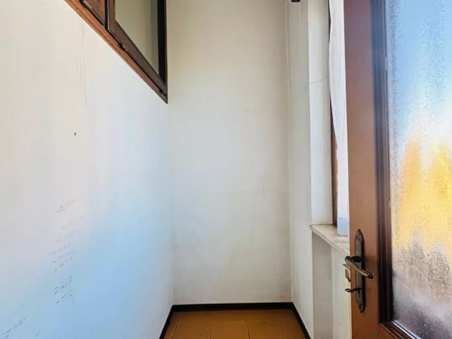 Immagine 15 di Villa in vendita  in via . orientamenti a Calvisano