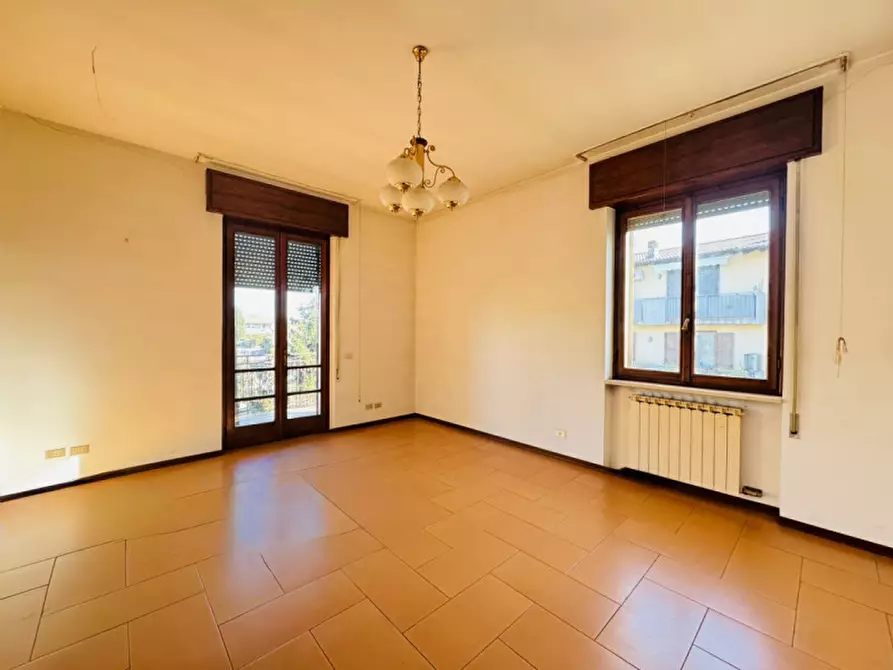 Immagine 21 di Villa in vendita  in via . orientamenti a Calvisano