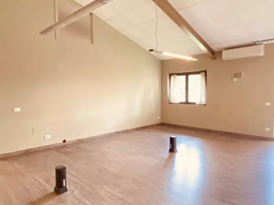 Immagine 3 di Ufficio in vendita  a Gavardo