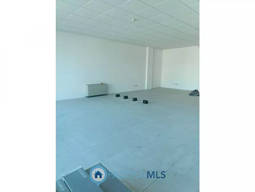 Immagine 5 di Ufficio in vendita  a Padova