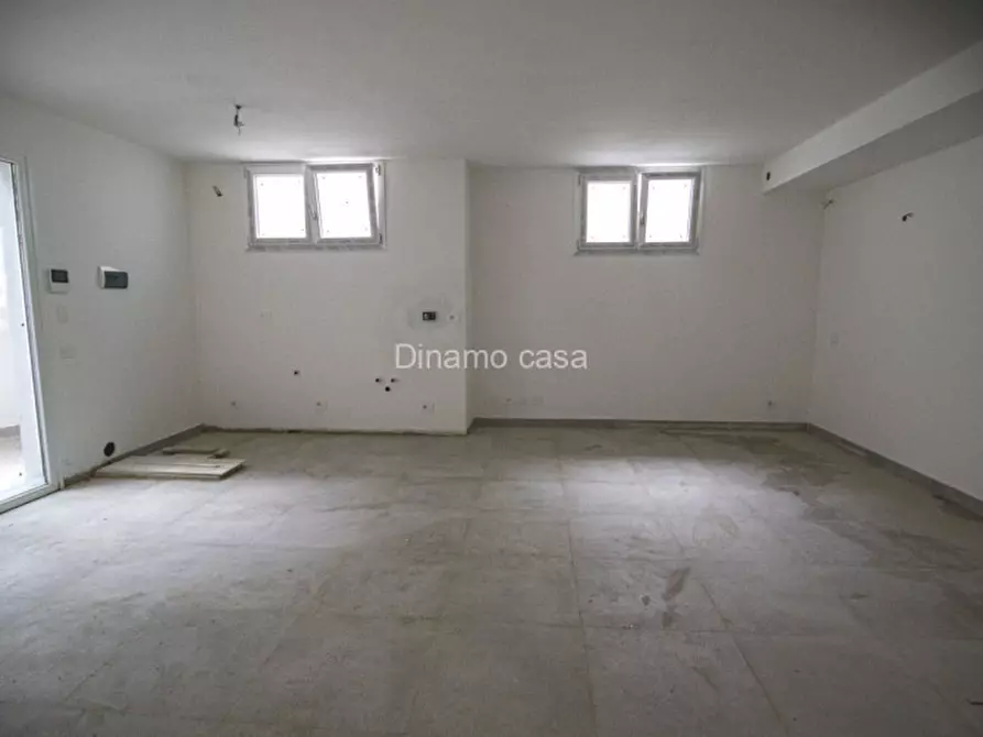 Immagine 4 di Appartamento in vendita  in via montessori a Prato