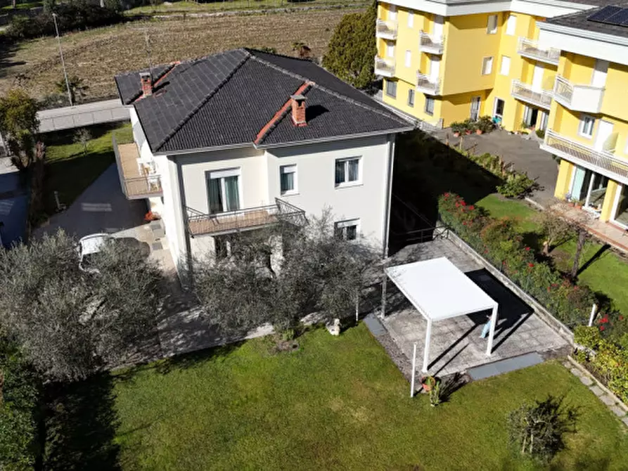 Immagine 2 di Villa in vendita  in Via Paolina Caproni Maini a Arco