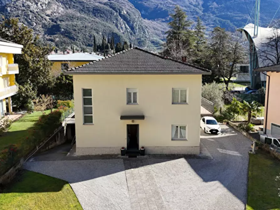 Immagine 45 di Villa in vendita  in Via Paolina Caproni Maini a Arco