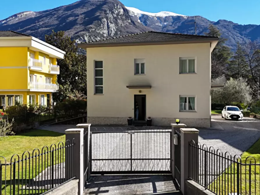 Immagine 47 di Villa in vendita  in Via Paolina Caproni Maini a Arco