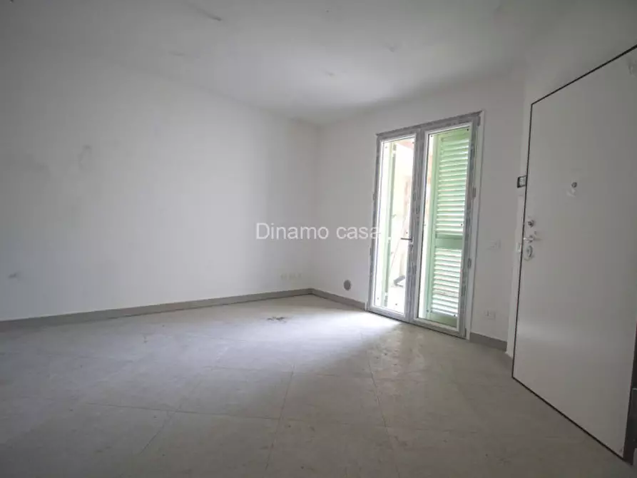 Immagine 2 di Appartamento in vendita  in via montessori a Prato