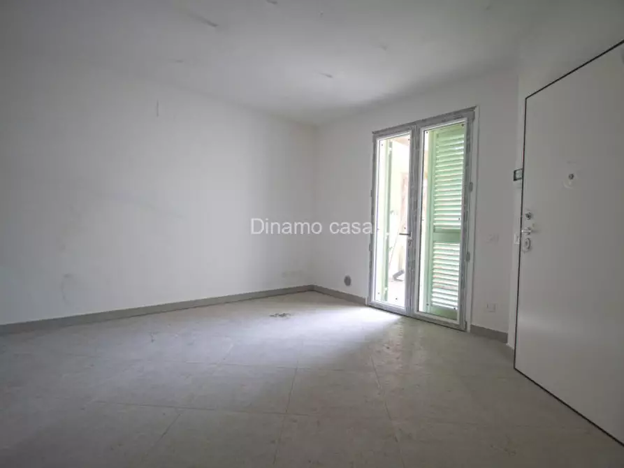 Immagine 3 di Appartamento in vendita  in via montessori a Prato