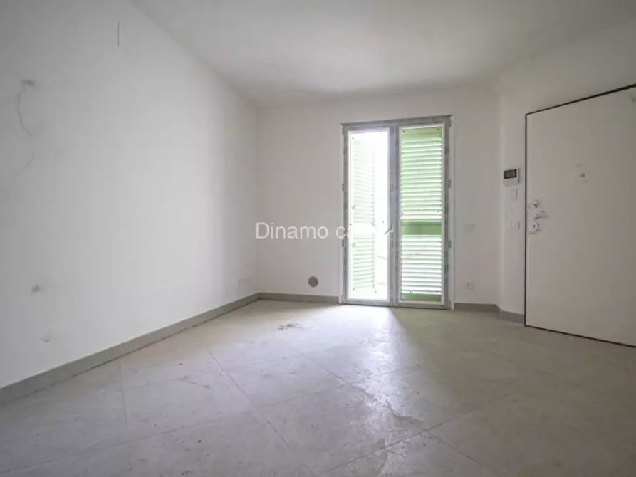 Immagine 8 di Appartamento in vendita  in via montessori a Prato