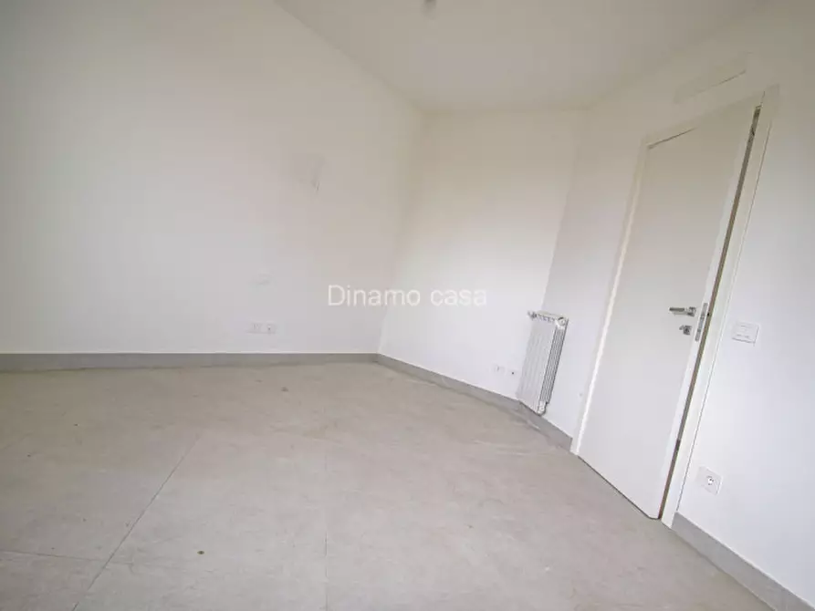 Immagine 9 di Appartamento in vendita  in via montessori a Prato