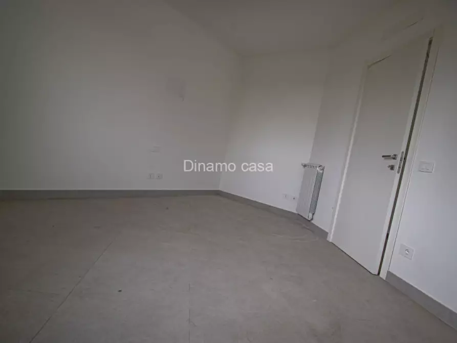 Immagine 10 di Appartamento in vendita  in via montessori a Prato