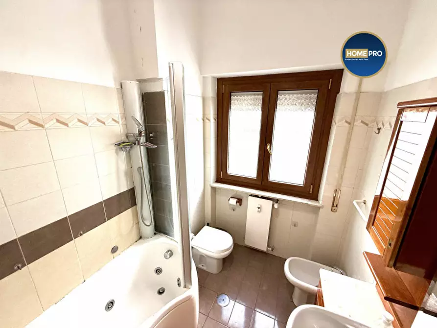 Immagine 16 di Appartamento in affitto  in via Nera a Roma