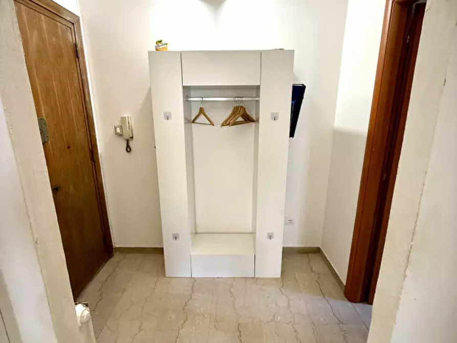 Immagine 17 di Appartamento in affitto  in via Nera a Roma