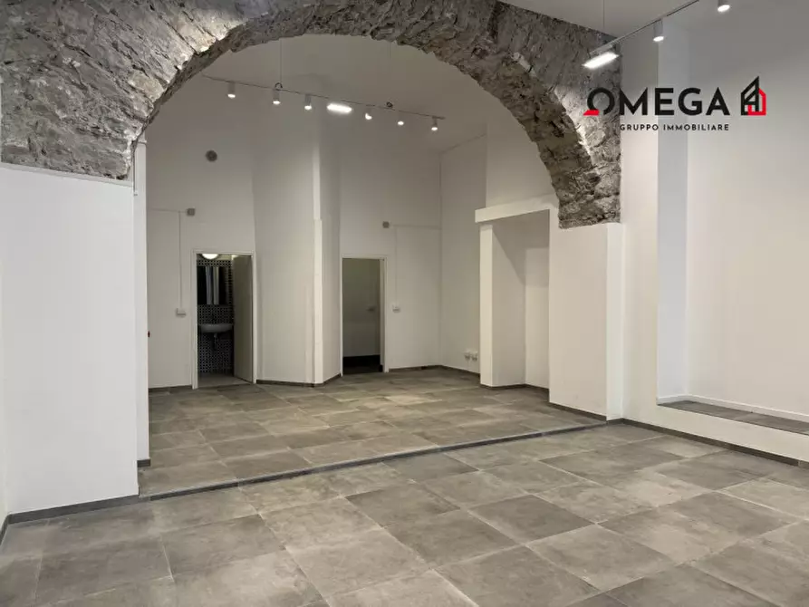 Immagine 3 di Negozio in affitto  in Via Luigi Cadorna 25 a Trieste