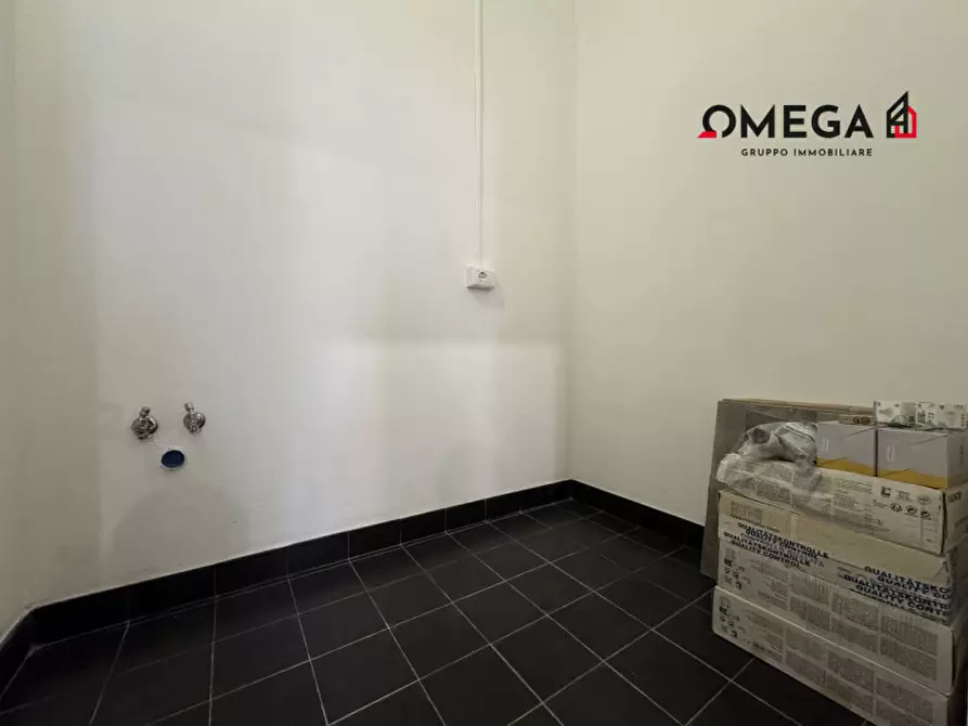 Immagine 8 di Negozio in affitto  in Via Luigi Cadorna 25 a Trieste