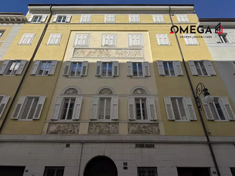 Immagine 10 di Negozio in affitto  in Via Luigi Cadorna 25 a Trieste