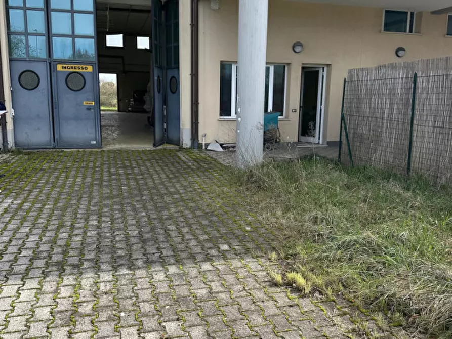Immagine 2 di Capannone industriale in vendita  in Via Fossa a Cesenatico