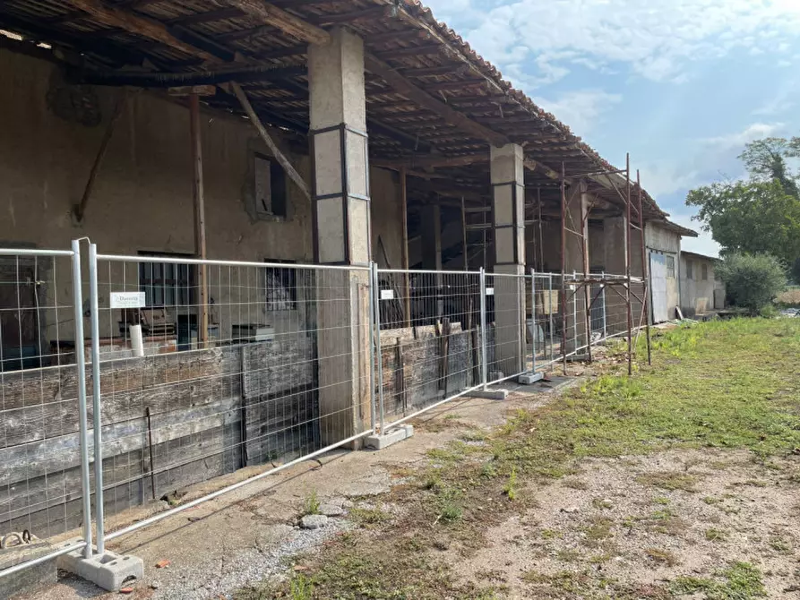 Immagine 1 di Rustico / casale in vendita  in Via Cassetta a Lonato del Garda