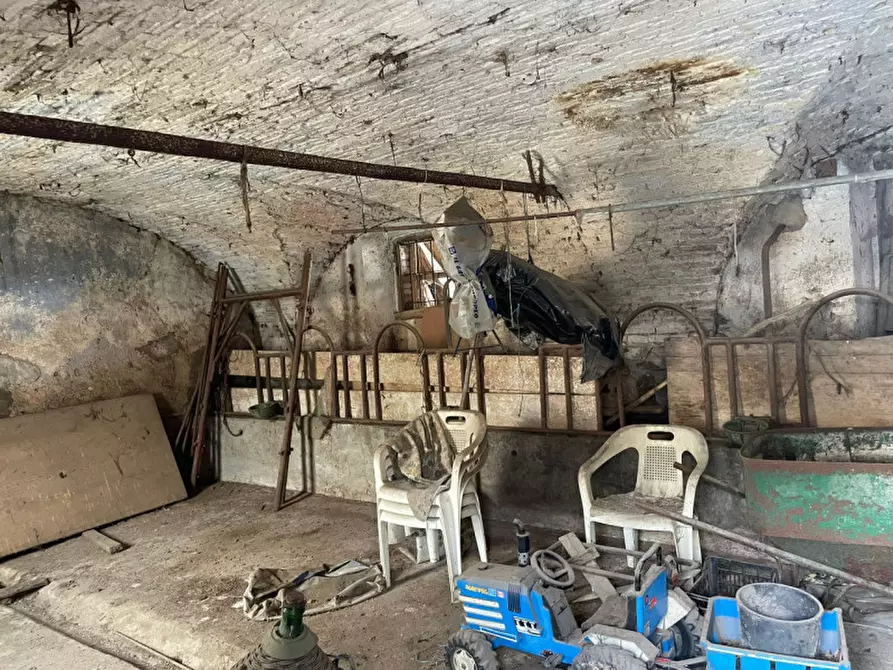 Immagine 3 di Rustico / casale in vendita  in Via Cassetta a Lonato del Garda