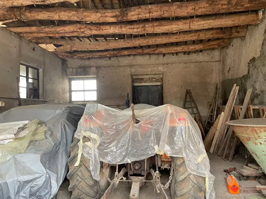 Immagine 4 di Rustico / casale in vendita  in Via Cassetta a Lonato del Garda