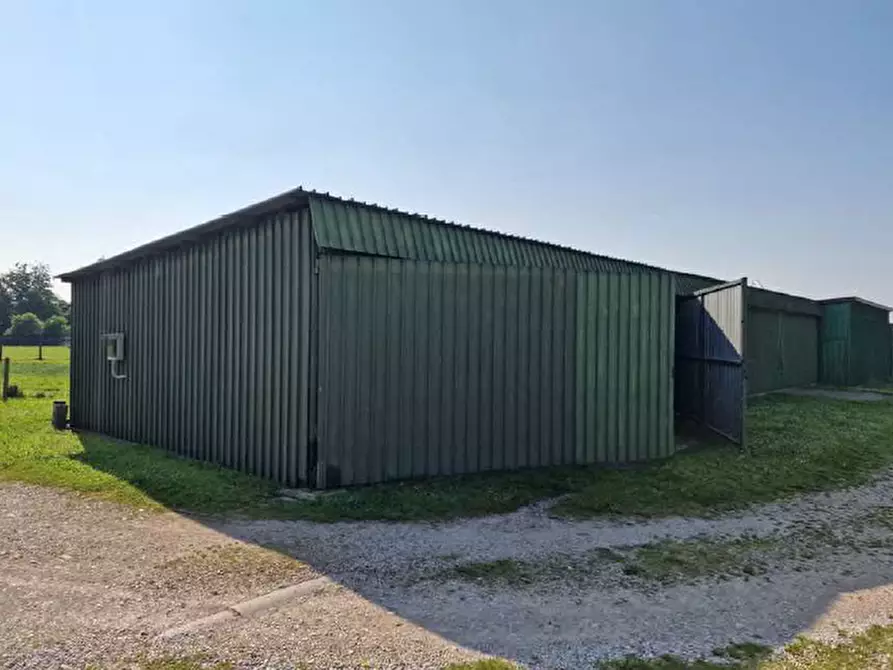 Immagine 4 di Magazzino in vendita  in Via Madonna della Salute, 19 a Caerano Di San Marco