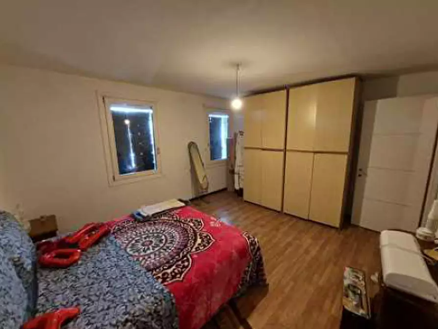 Immagine 12 di Villetta a schiera in vendita  in Via Barco, 18 a Susegana