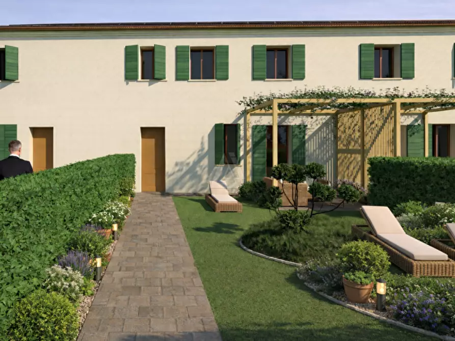 Immagine 1 di Villetta a schiera in vendita  in Via Brenta a Castelfranco Veneto