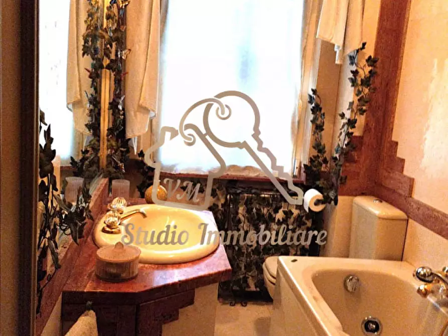 Immagine 9 di Appartamento in vendita  in Via di San Godenzo, 174 a Roma