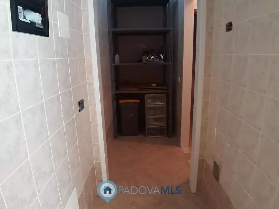 Immagine 8 di Attività commerciale in vendita  a Solesino