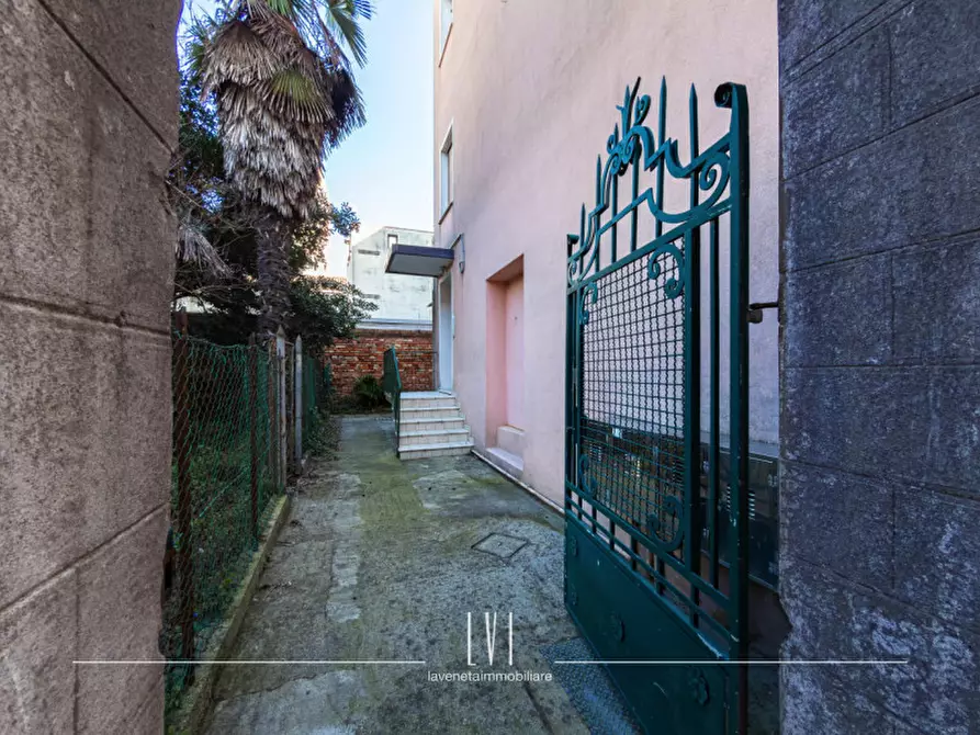 Immagine 2 di Appartamento in vendita  in calle ospedale a Caorle