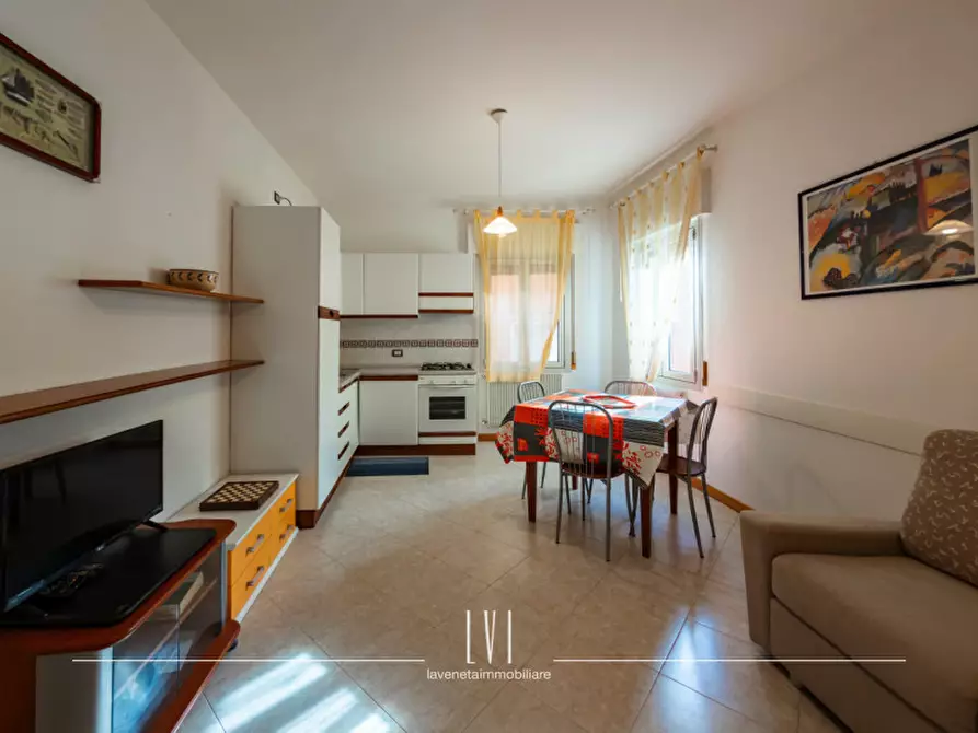 Immagine 5 di Appartamento in vendita  in calle ospedale a Caorle