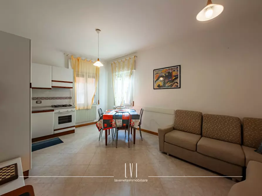 Immagine 9 di Appartamento in vendita  in calle ospedale a Caorle