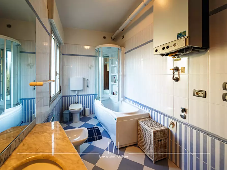 Immagine 18 di Appartamento in vendita  in calle ospedale a Caorle