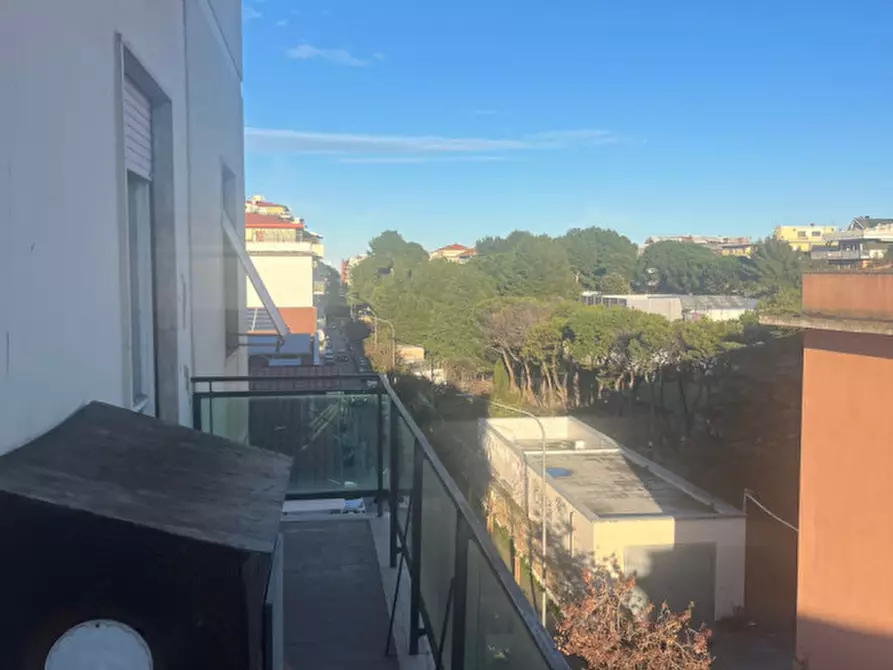 Immagine 3 di Appartamento in vendita  in Viale Giovanni Bovio a Pescara