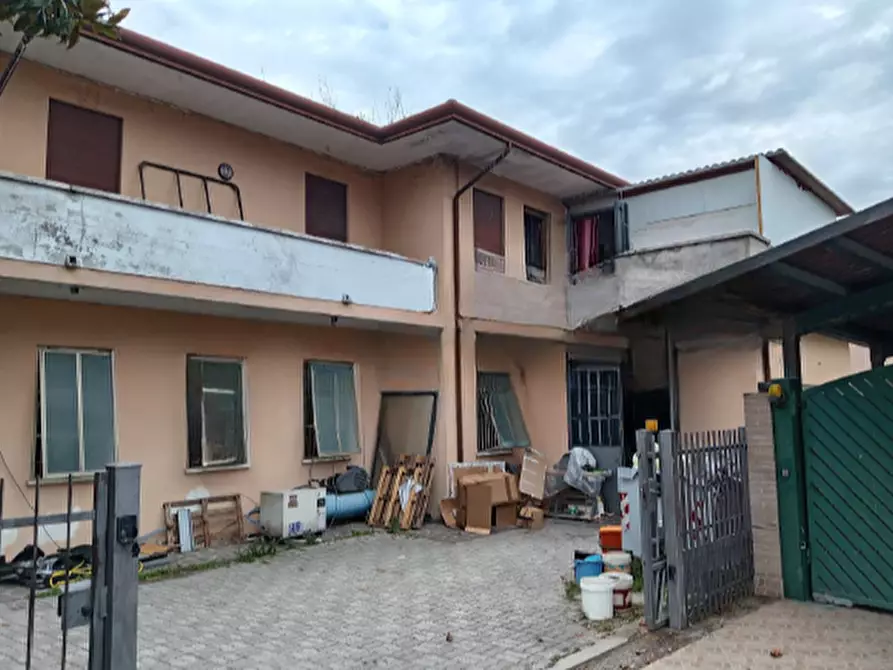 Immagine 1 di Laboratorio in vendita  in Via San Marco, 65 a Piove Di Sacco