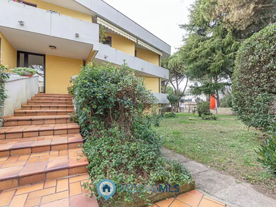 Immagine 39 di Appartamento in vendita  in Via Andrea Previtali a Abano Terme